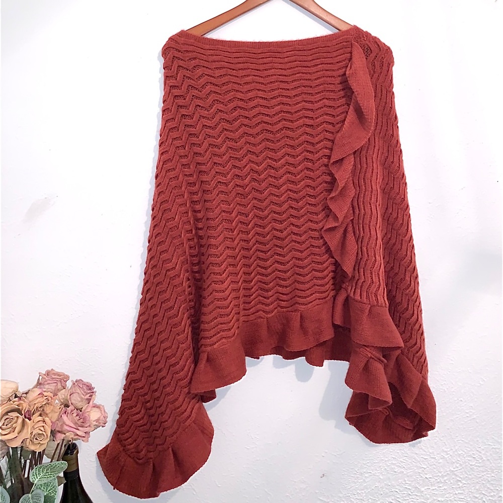 2 Chic Sweater shawl Pancho